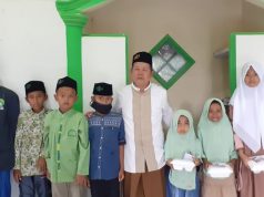 Wasroni, Pedagang Lontong Sayur Santuni 30 Anak Yatim